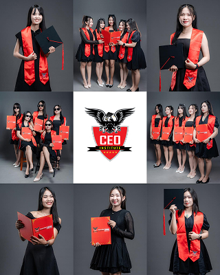 Entrepreneurs collaborating